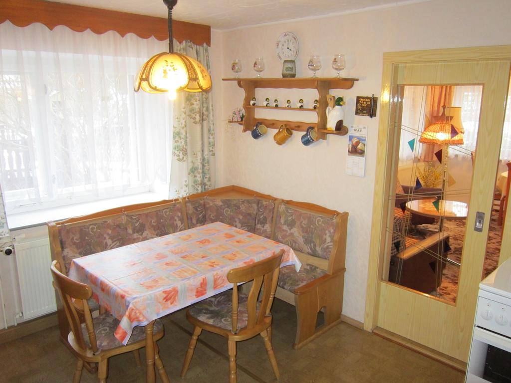 Haus Am Bach Arnsfeld Apartamento Quarto foto